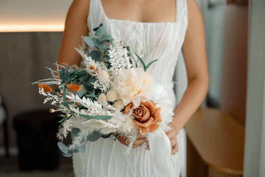 Dried vs Preserved Flowers: Which Is Best for Your Wedding?