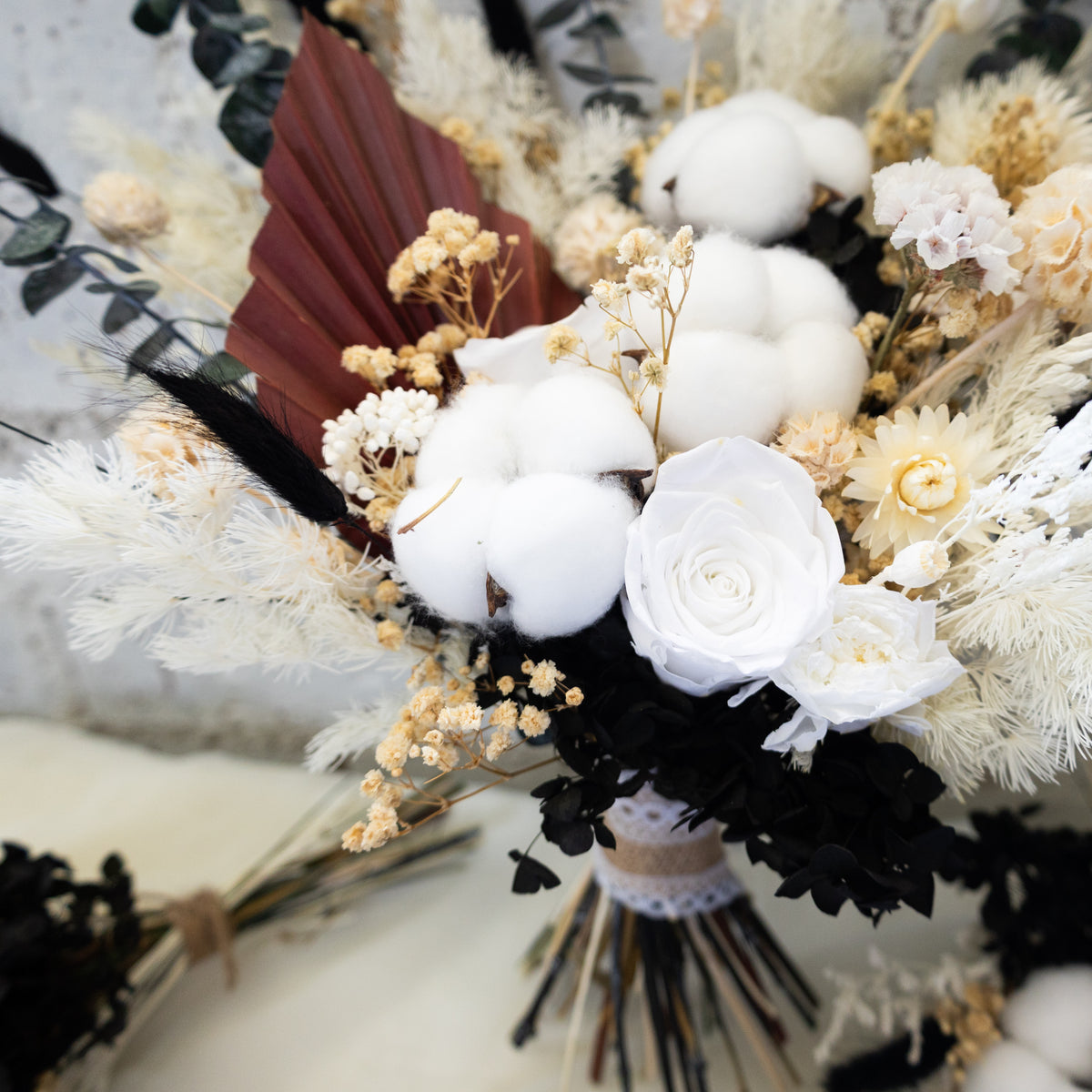 Black & White Preserved Dried Flower Bouquet – Cotton & Eucalyptus Arrangement