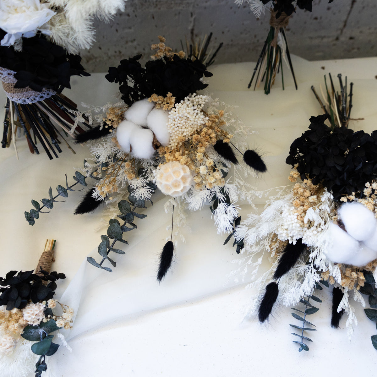 Black & White Preserved Dried Flower Bouquet – Cotton & Eucalyptus Arrangement