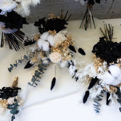 Black & White Preserved Dried Flower Bouquet – Cotton & Eucalyptus Arrangement