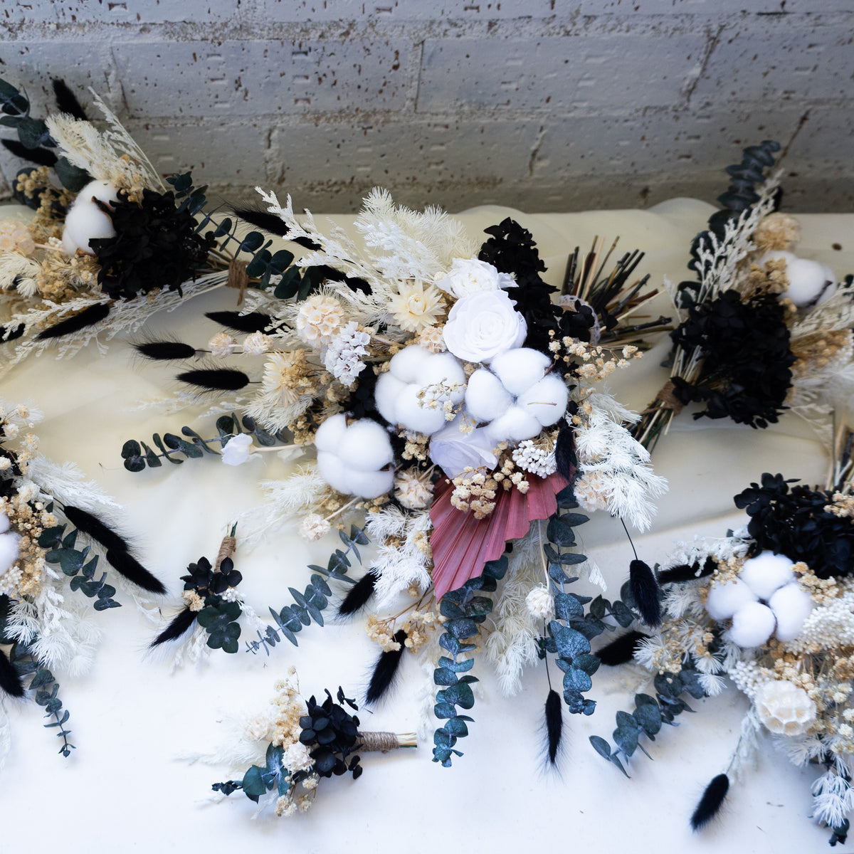 Black & White Preserved Dried Flower Bouquet – Cotton & Eucalyptus Arrangement
