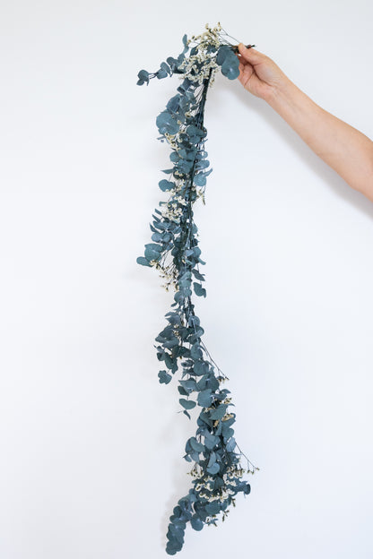 Silver Dollar Eucalyptus Wedding Table Runner – Modern Sage Style